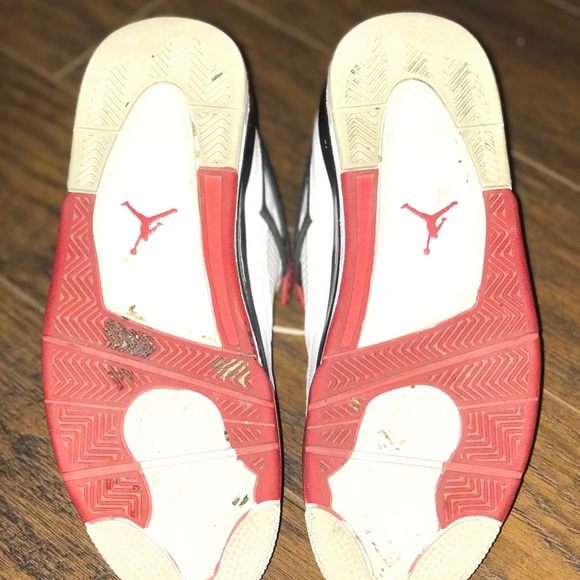 Air Jordan 4 Retro Fire Red - Picture 4 of 8